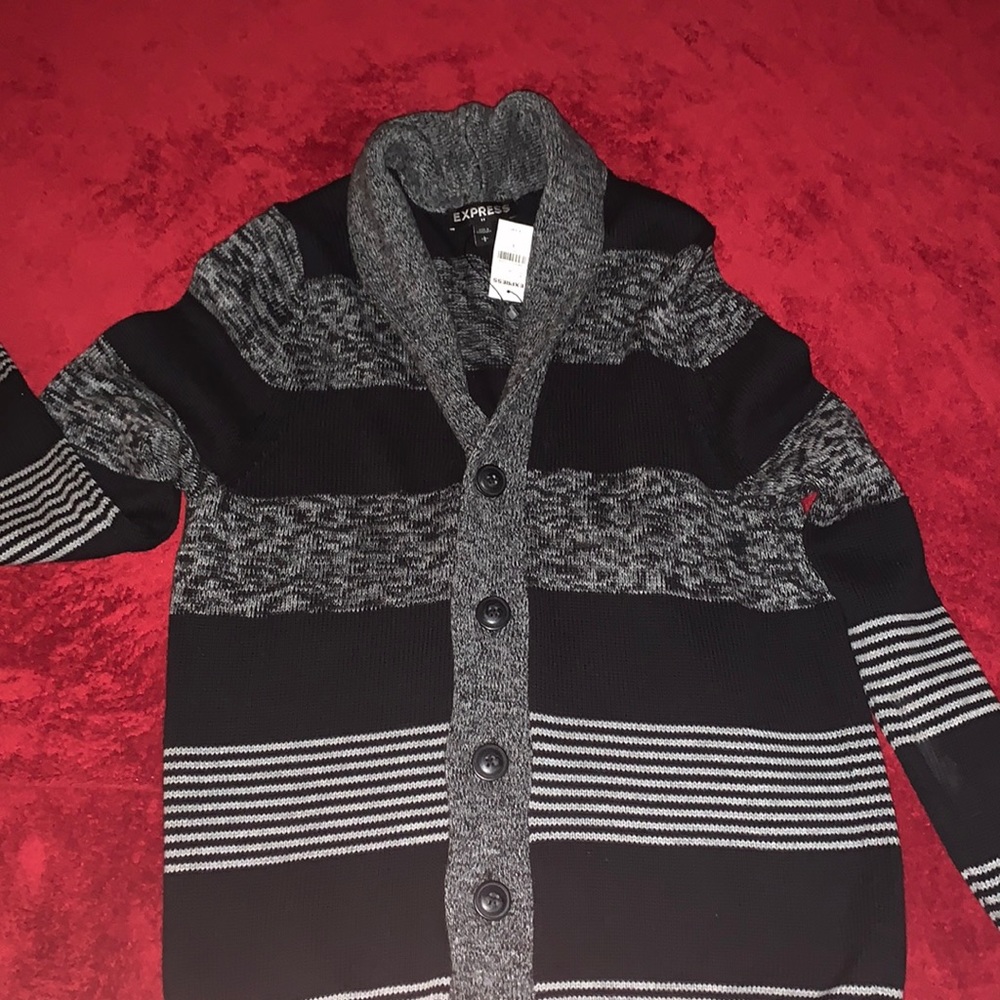 Men button sweater brand new with tags